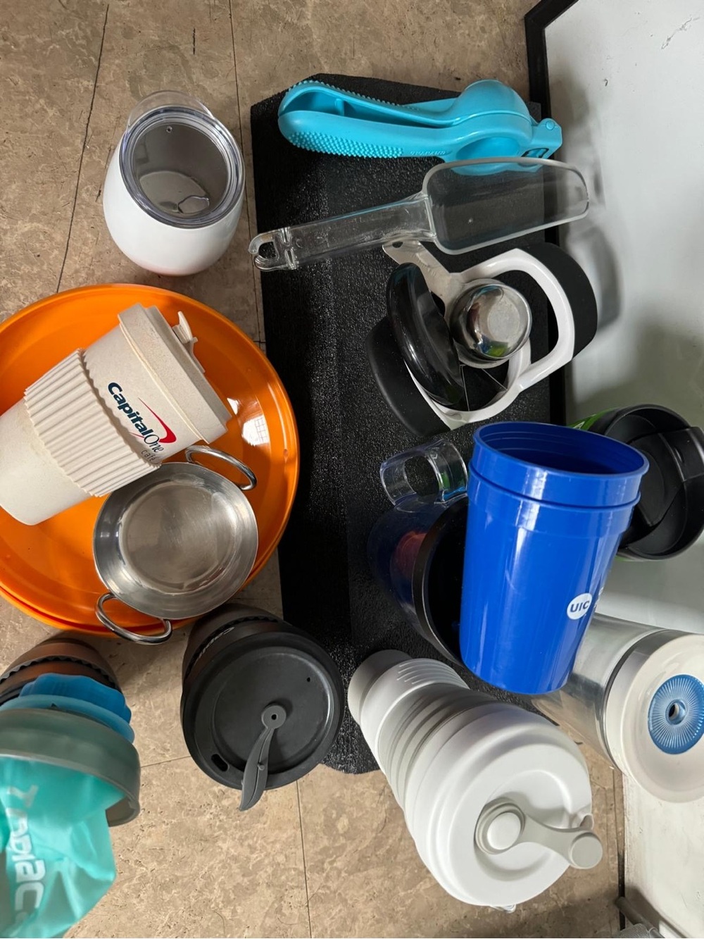 Assorted Blue Plastic Travel Cup - Unbranded